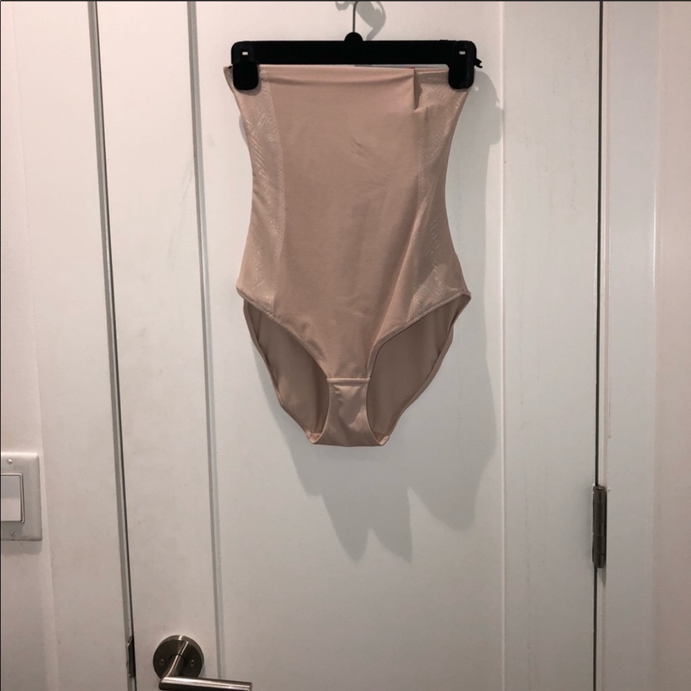 Spanx Luxe and Lean High-Waisted Brief - Picture 2 of 3